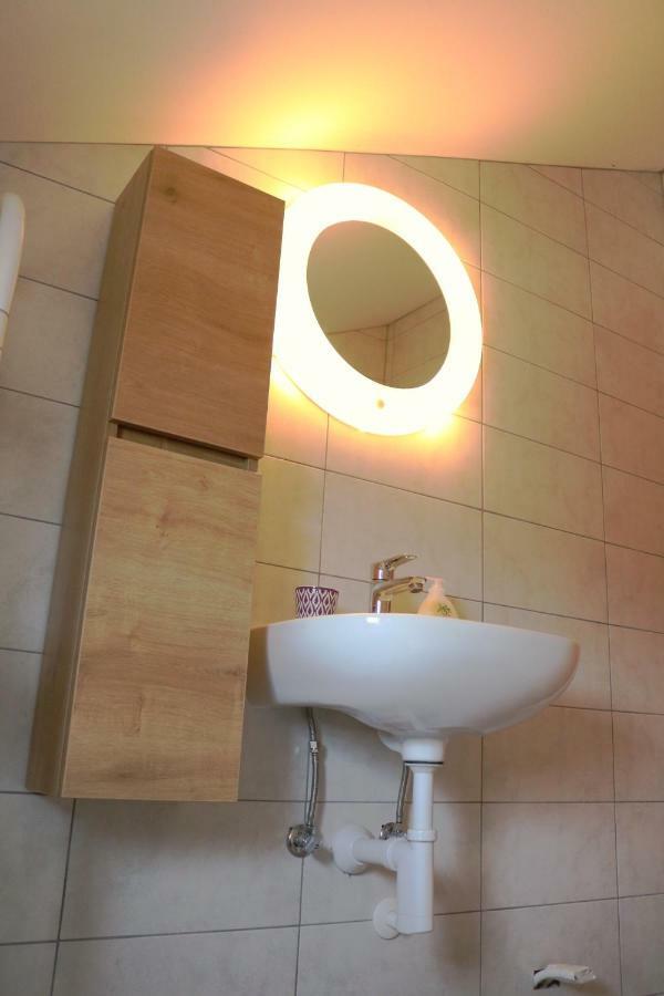Stars Apartman Gornji Karin Kültér fotó