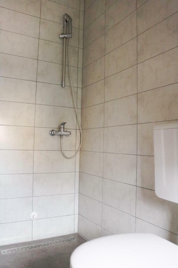 Stars Apartman Gornji Karin Kültér fotó