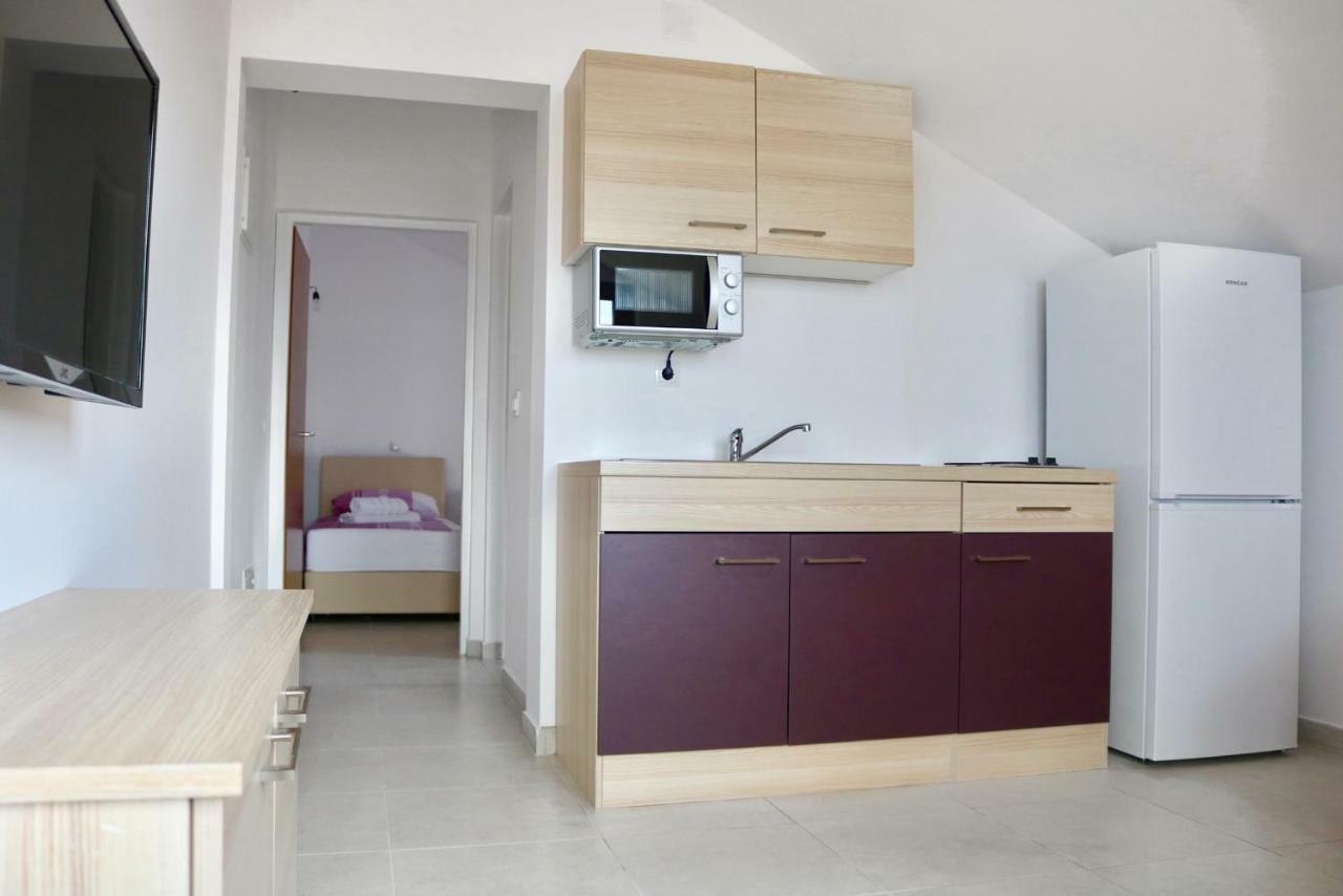 Stars Apartman Gornji Karin Kültér fotó