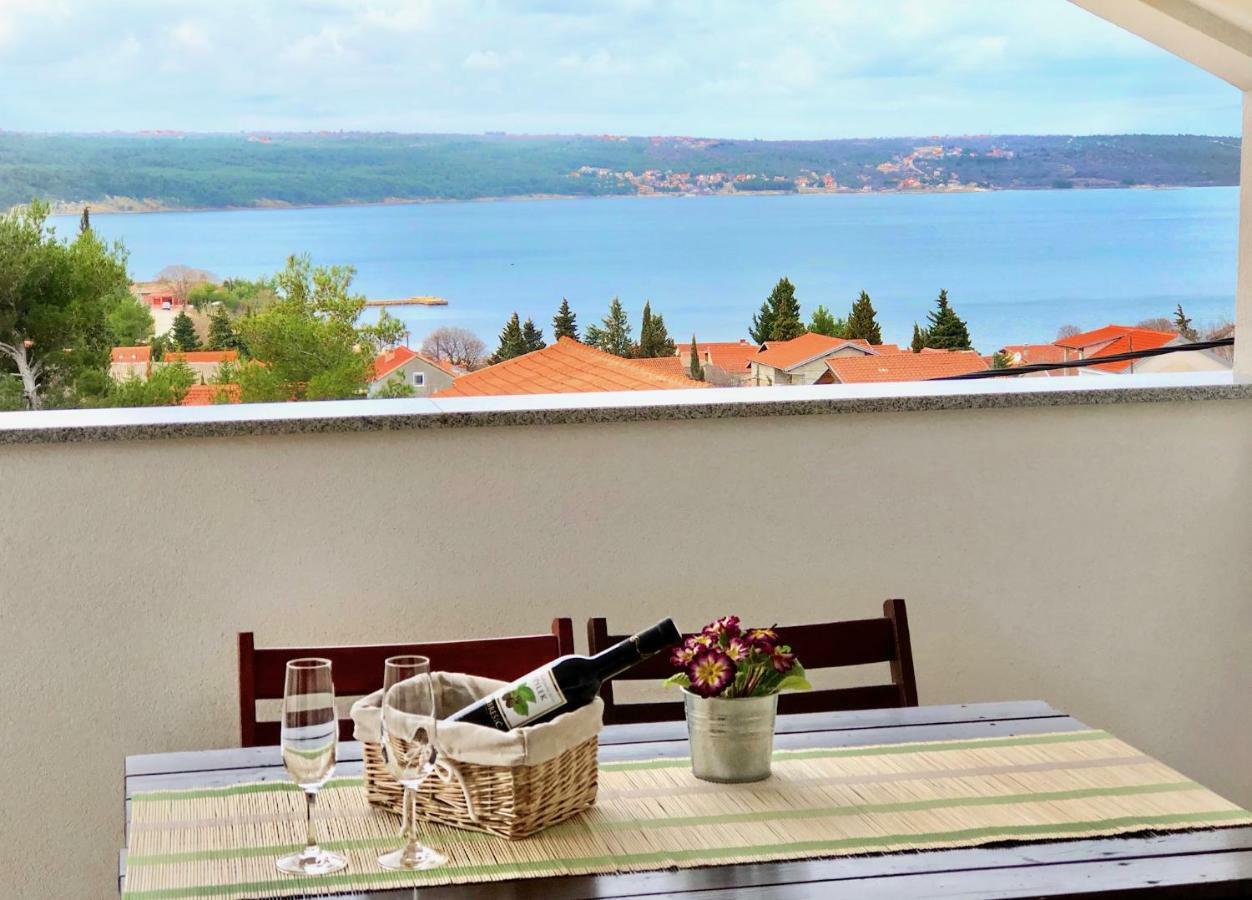 Stars Apartman Gornji Karin Kültér fotó